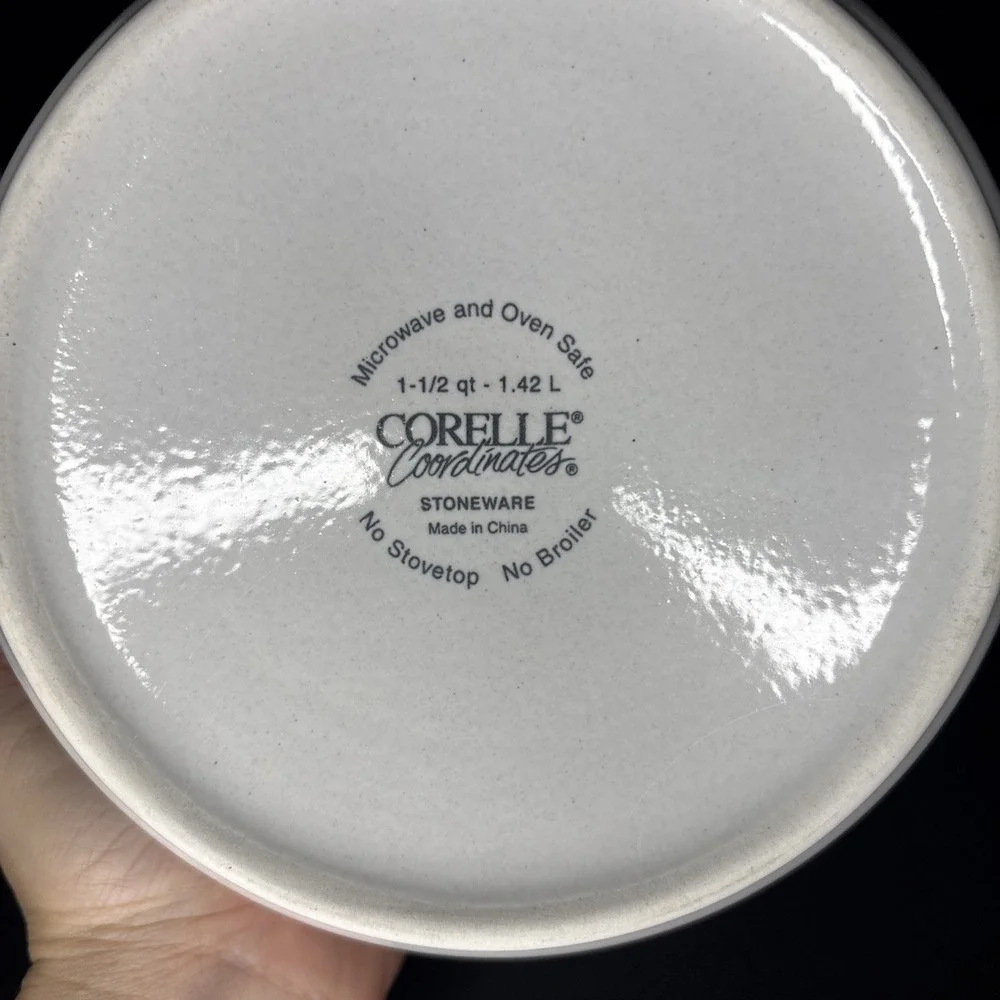 Stoneware Fruit Pattern‎ Stoneware 1.47L/1.5 Qt Corelle Coordinate